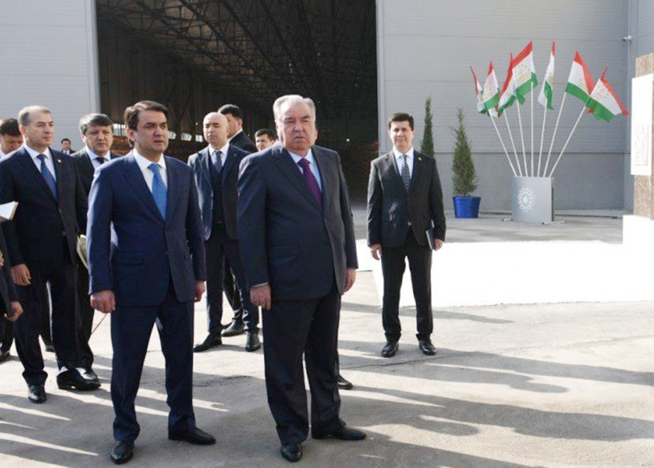 总统见证，塔吉克斯坦首家现代化建材工厂SUNTILES全线投产