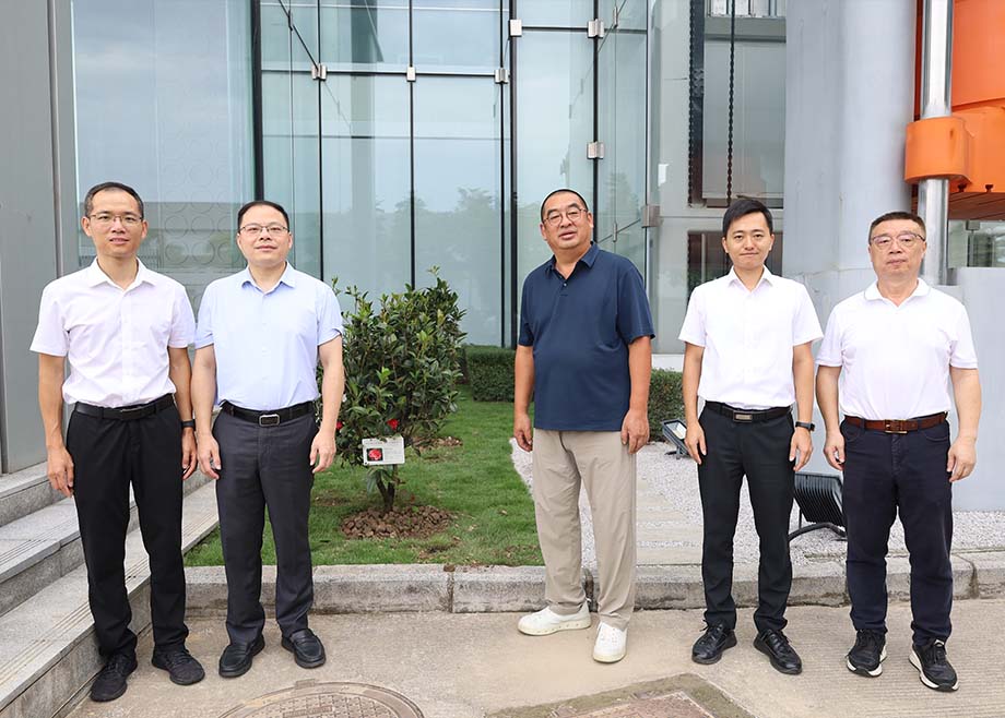 政企同心花为媒——科达制造及董事长边程获佛山市委市政府表彰